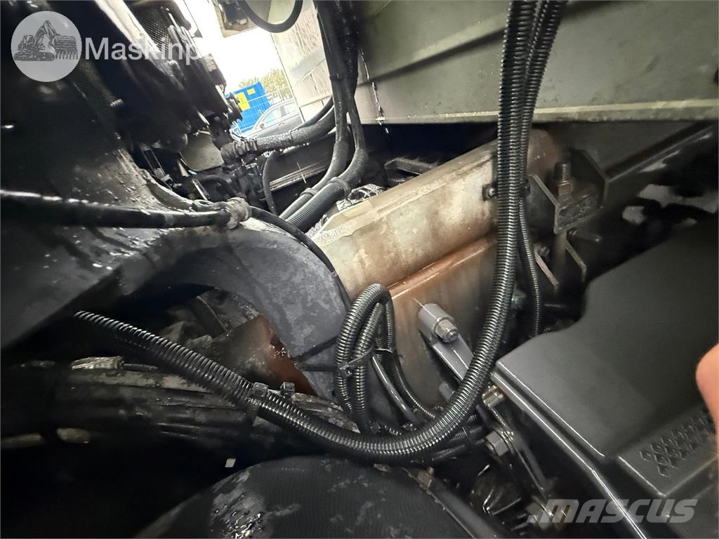 Scania P250LB4X2MLB 冷藏车