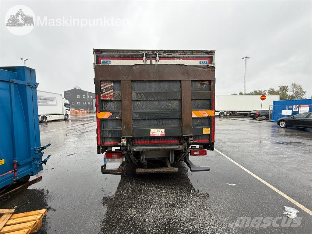 Scania P250LB4X2MLB 冷藏车