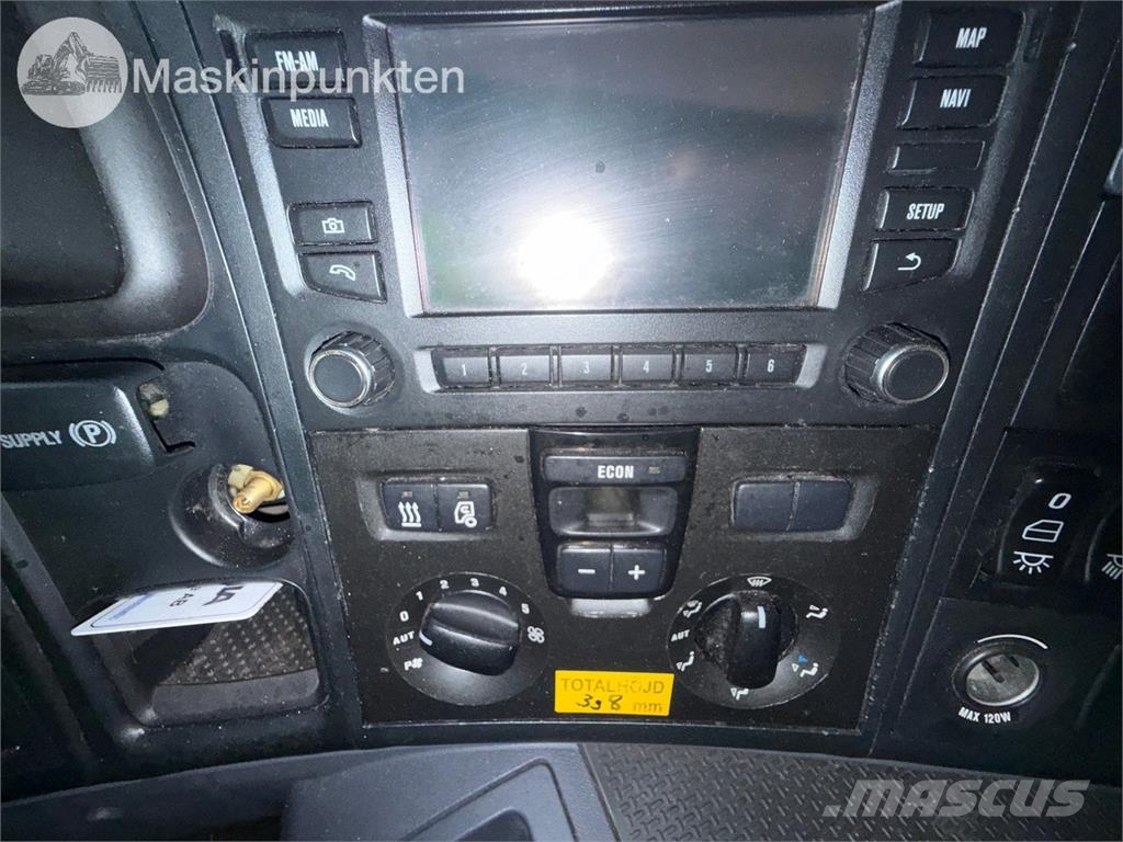 Scania P250LB4X2MLB 冷藏车