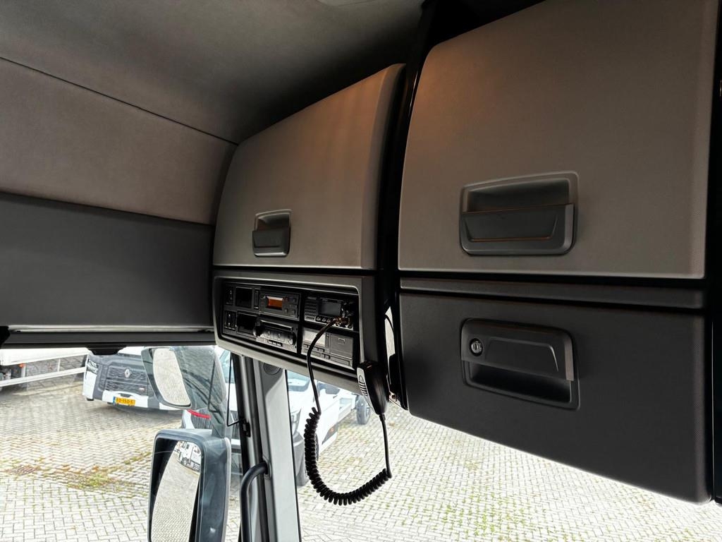 Renault T 460 Sleeprcab , T4x2 X-low, Hefschotel, Hydrauli وحدات الجر