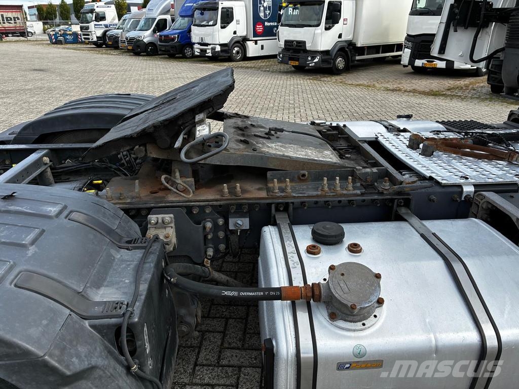 Renault T 460 Sleeprcab , T4x2 X-low, Hefschotel, Hydrauli وحدات الجر