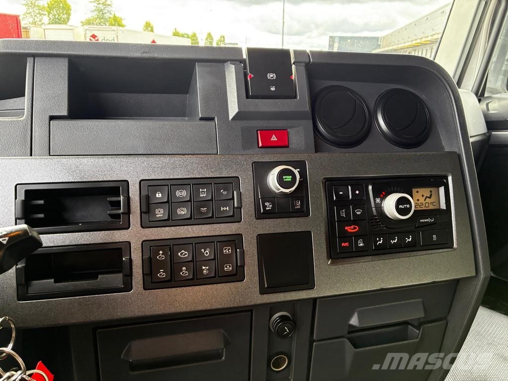 Renault T 460 Sleeprcab , T4x2 X-low, Hefschotel, Hydrauli وحدات الجر