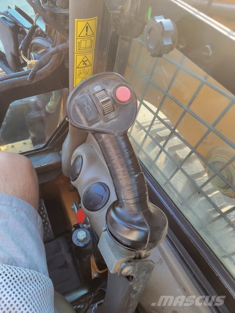 CASE SR 250 Φορτωτάκια