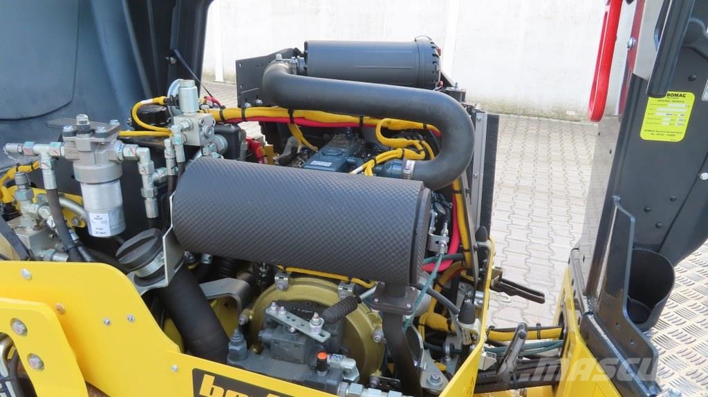 Bomag BW100 AD-5 Tandemrullid