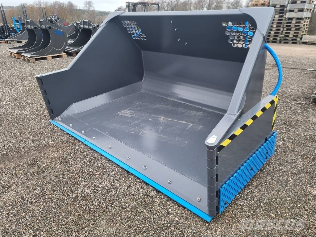 SE Equipment Klaffskopa Stora BM Buckets