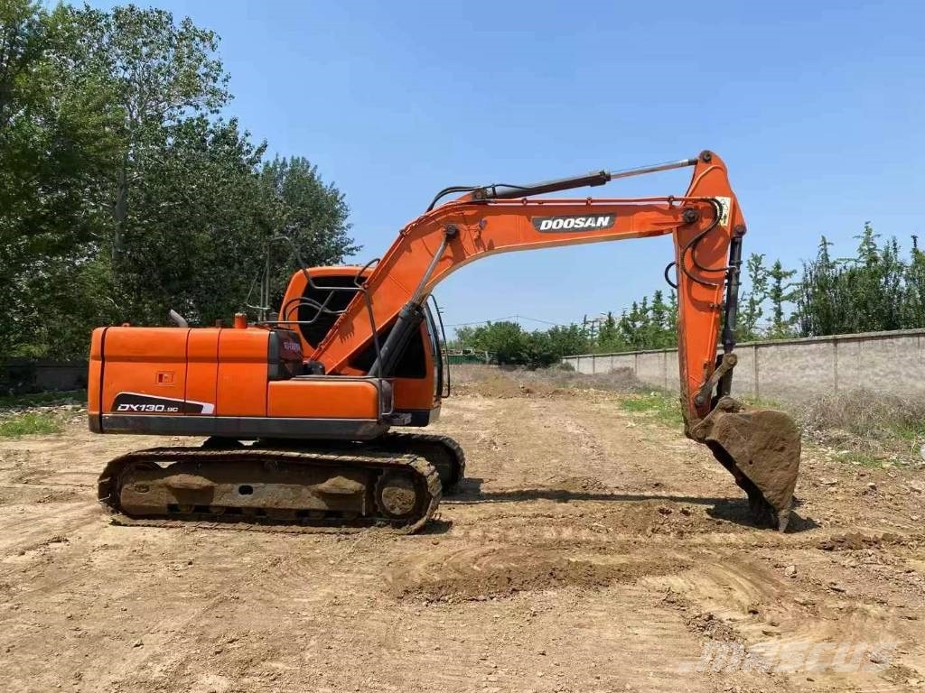 Doosan DX 130-9C Pelle sur chenilles