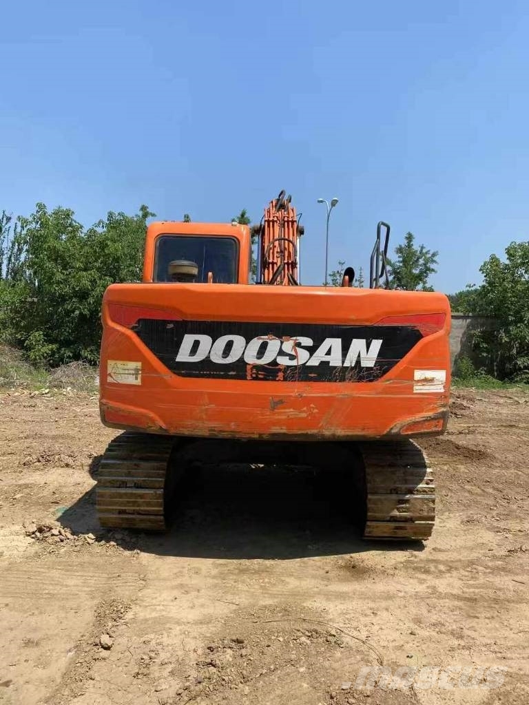 Doosan DX 130-9C Pelle sur chenilles