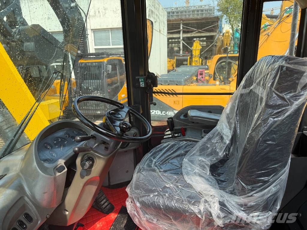 Komatsu WA 380 Колесни товарачи
