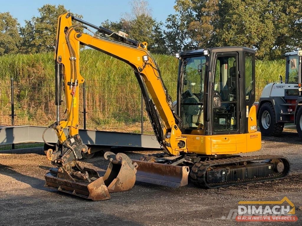 CAT 304 E2 CW10 - CE - 4-cylinder tilting bucket + bac Mini pelle < 7t