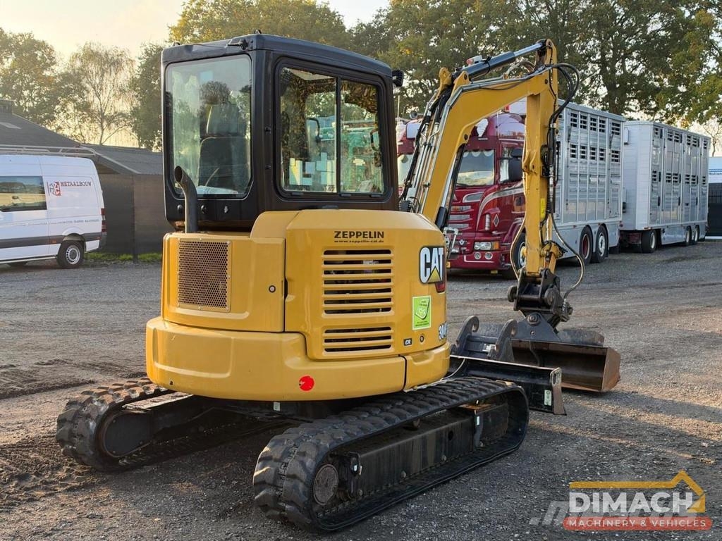 CAT 304 E2 CW10 - CE - 4-cylinder tilting bucket + bac Mini pelle < 7t
