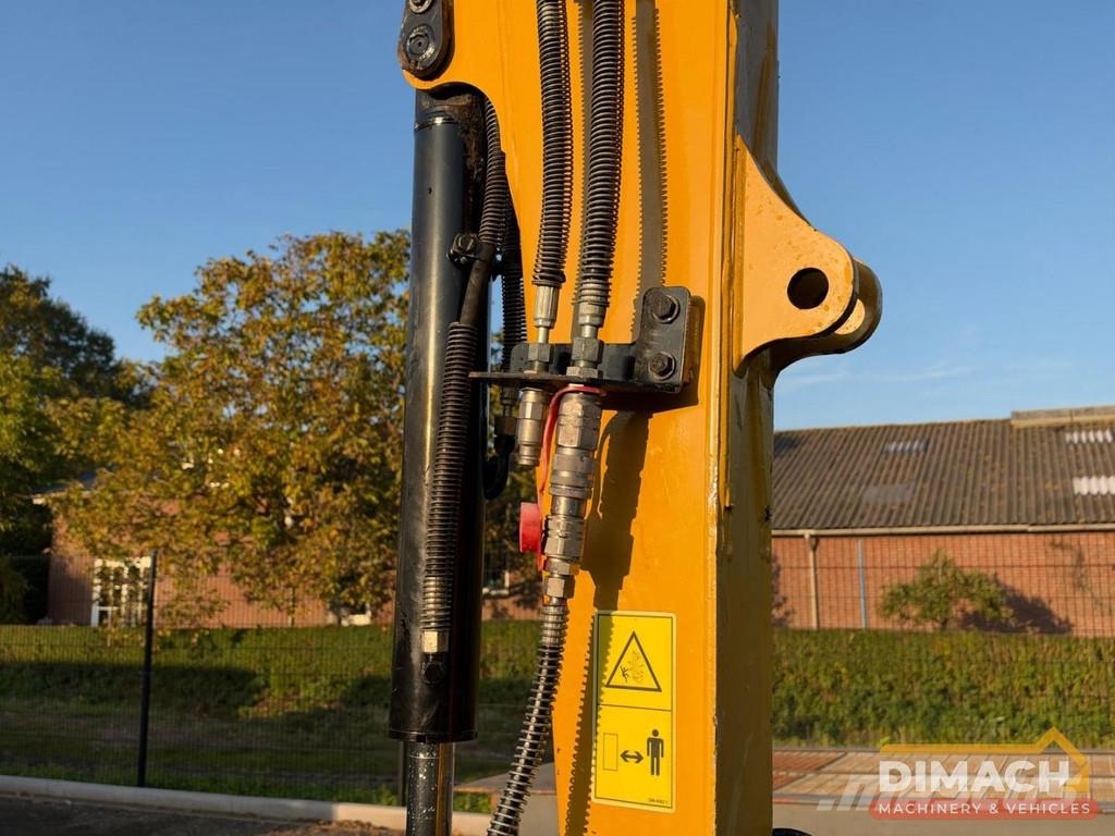 CAT 304 E2 CW10 - CE - 4-cylinder tilting bucket + bac Mini pelle < 7t