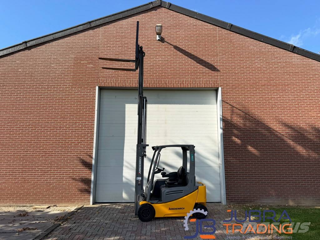 Jungheinrich EFG318 شاحنات ذات رافعات شوكية تعمل بالكهرباء