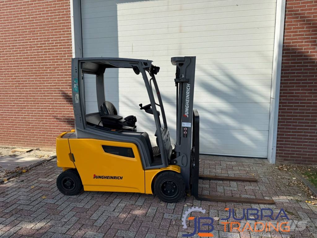 Jungheinrich EFG318 شاحنات ذات رافعات شوكية تعمل بالكهرباء