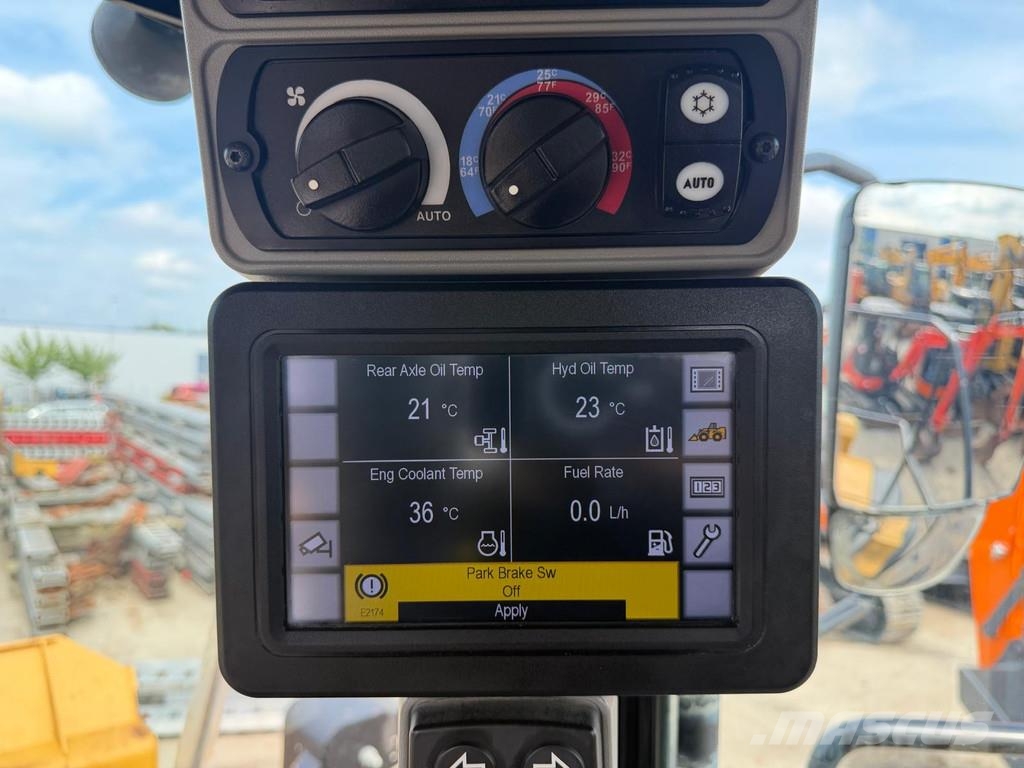 CAT 982M . لوادر بعجل
