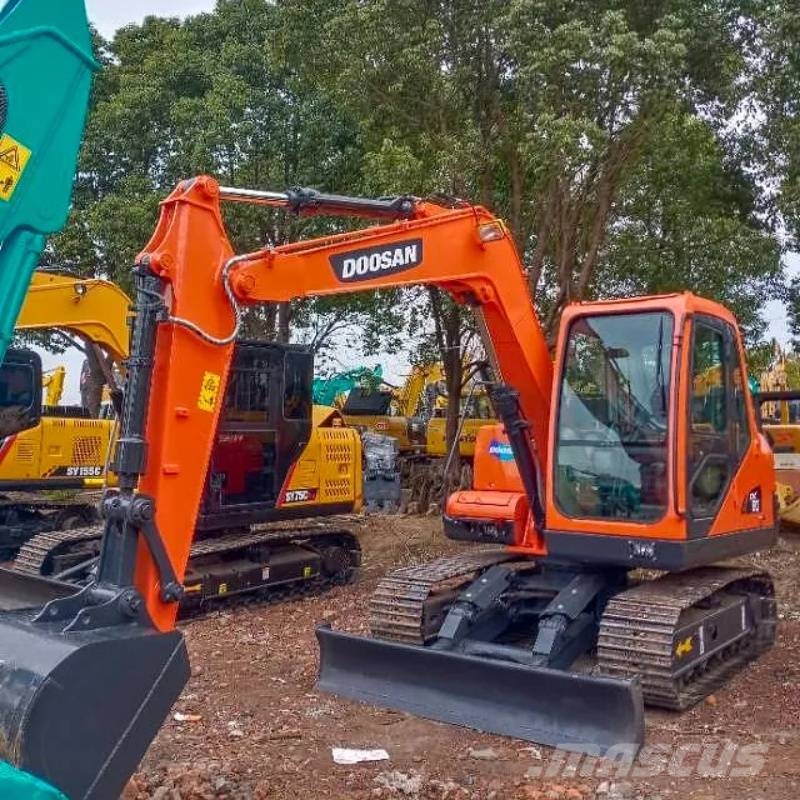 Doosan DX80 Midi-gravemaskiner 7t - 12t