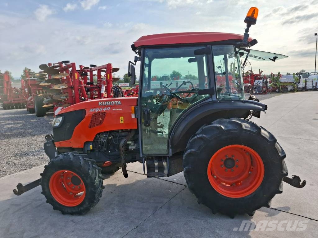 Kubota M 9540 Traktorer
