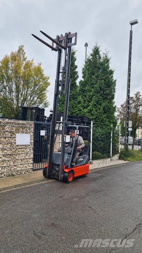 Linde E 14-02, Tripplex bis 4,5 m, Hubkraft 1.400 kg شاحنات ذات رافعات شوكية تعمل بالكهرباء
