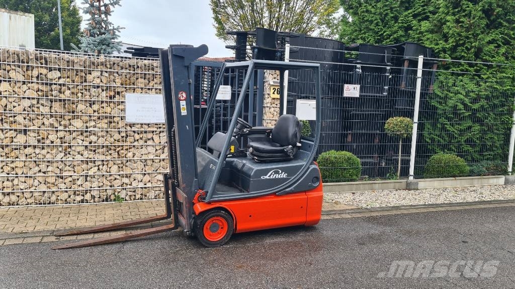 Linde E 14-02, Tripplex bis 4,5 m, Hubkraft 1.400 kg شاحنات ذات رافعات شوكية تعمل بالكهرباء