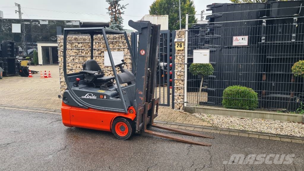 Linde E 14-02, Tripplex bis 4,5 m, Hubkraft 1.400 kg شاحنات ذات رافعات شوكية تعمل بالكهرباء