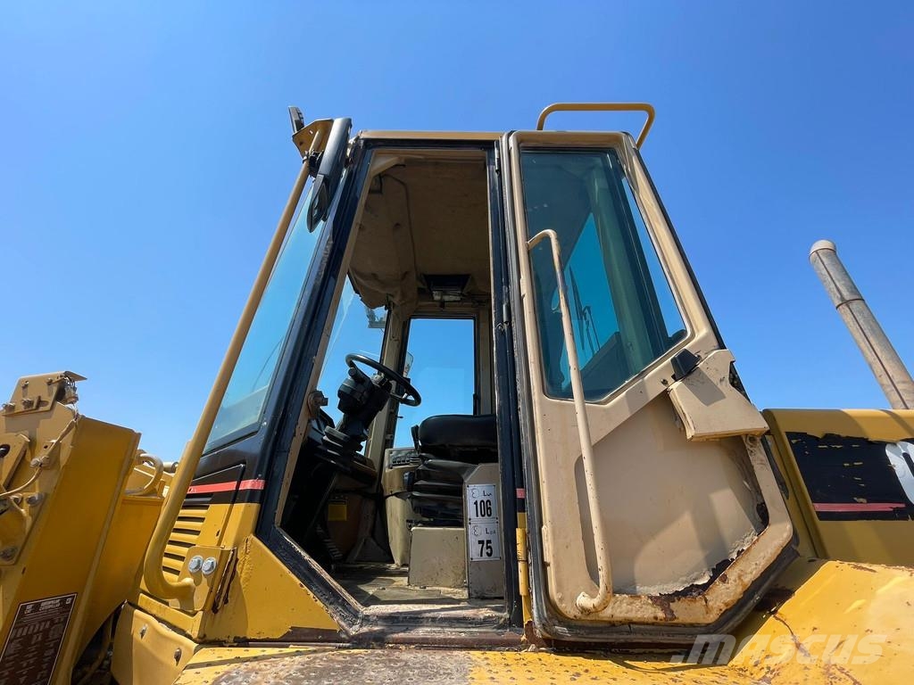 CAT 938F Carregadeiras de rodas