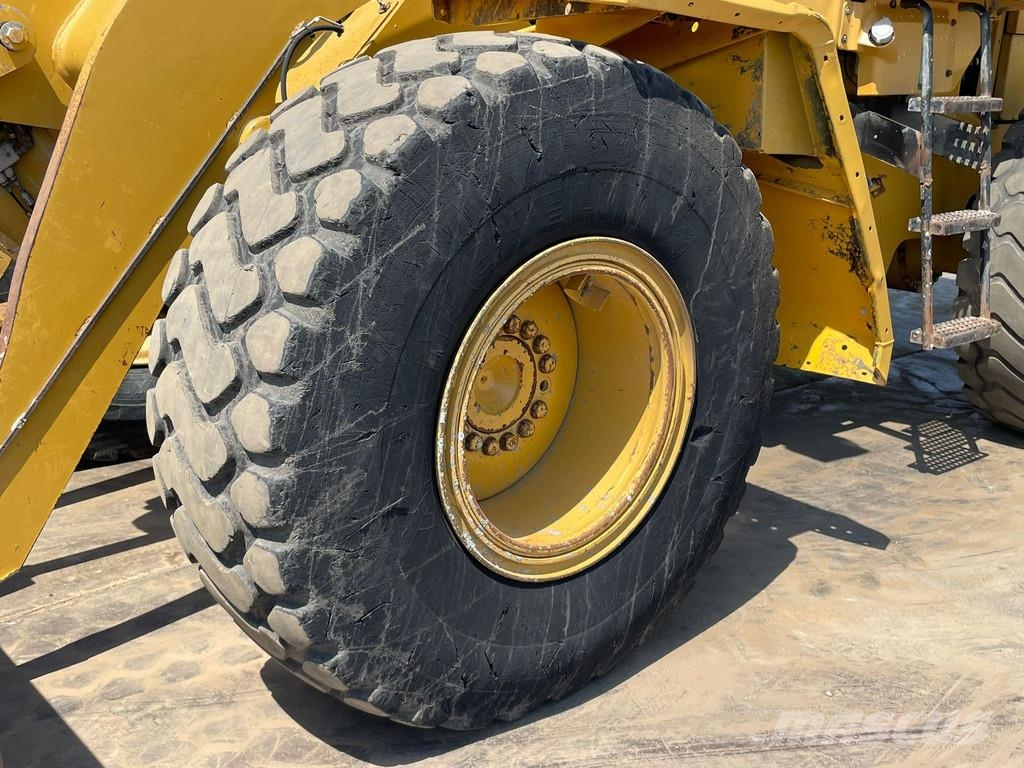 CAT 938F Carregadeiras de rodas