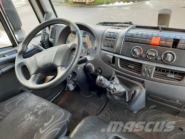 Iveco 120E22 平板车