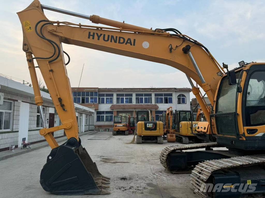 Hyundai Robex 220 LC-9 S Kāpurķēžu ekskavatori