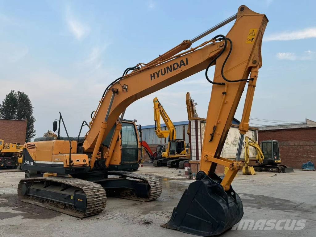 Hyundai Robex 220 LC-9 S Kāpurķēžu ekskavatori