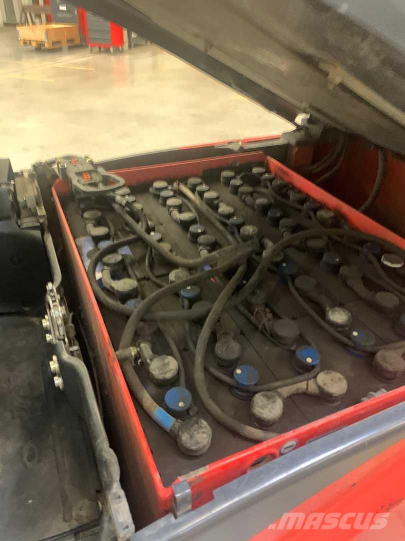 Linde E16H Electric forklifts