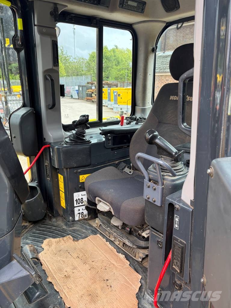 Komatsu D65PX-18E0 Vikšriniai buldozeriai