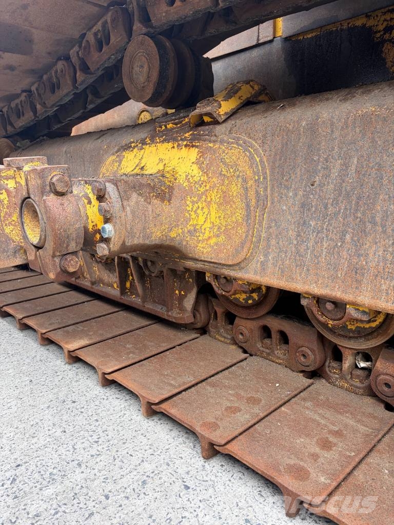 Komatsu D65PX-18E0 Vikšriniai buldozeriai