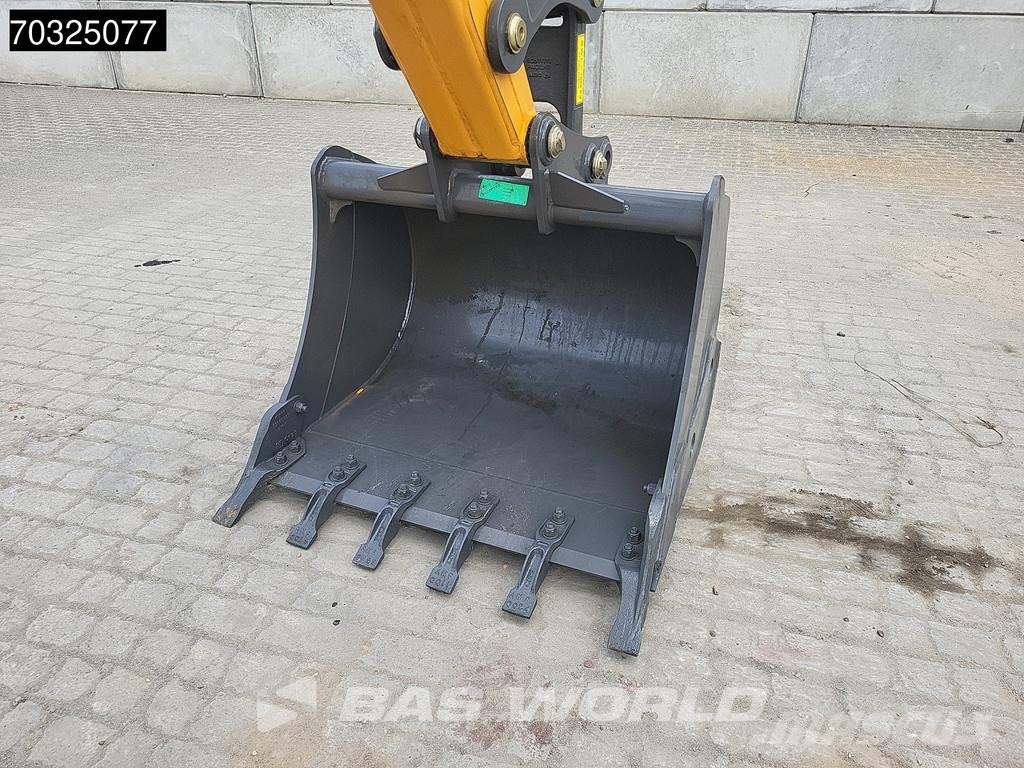 CASE 851 NX A/C - 4WD - Central Pivot Backhoe loaders
