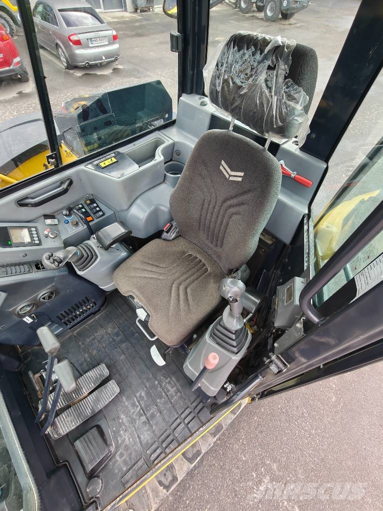 Yanmar SV100-2A Mini excavators 7t - 12t