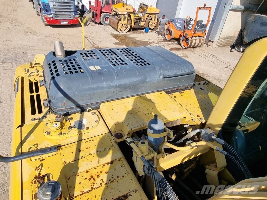Komatsu PC 290 LC-8 حفارات زحافة