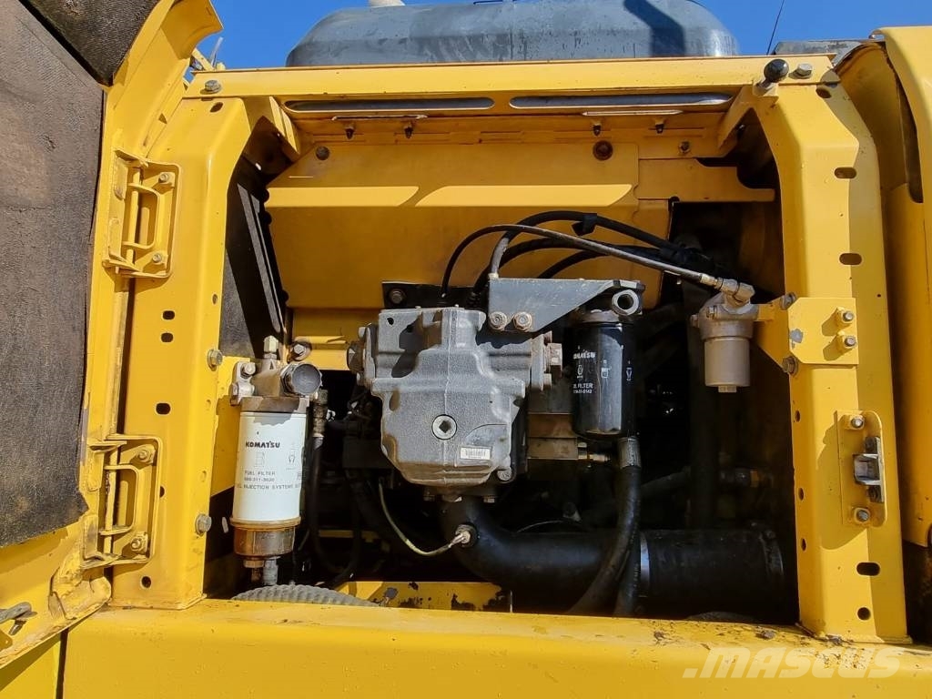 Komatsu PC 290 LC-8 حفارات زحافة