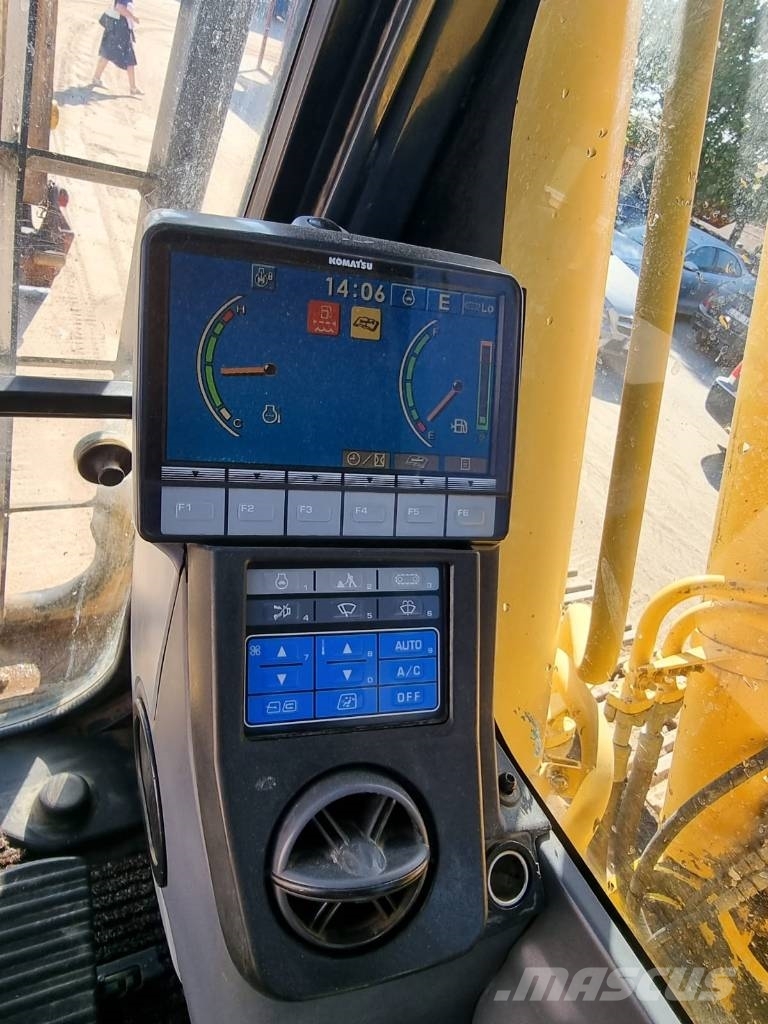 Komatsu PC 290 LC-8 حفارات زحافة