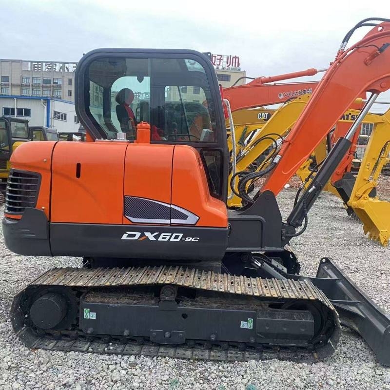 Doosan DX 60-9 C ミニ油圧ショベル 7t以下（ミニユンボ・ミニディガー）
