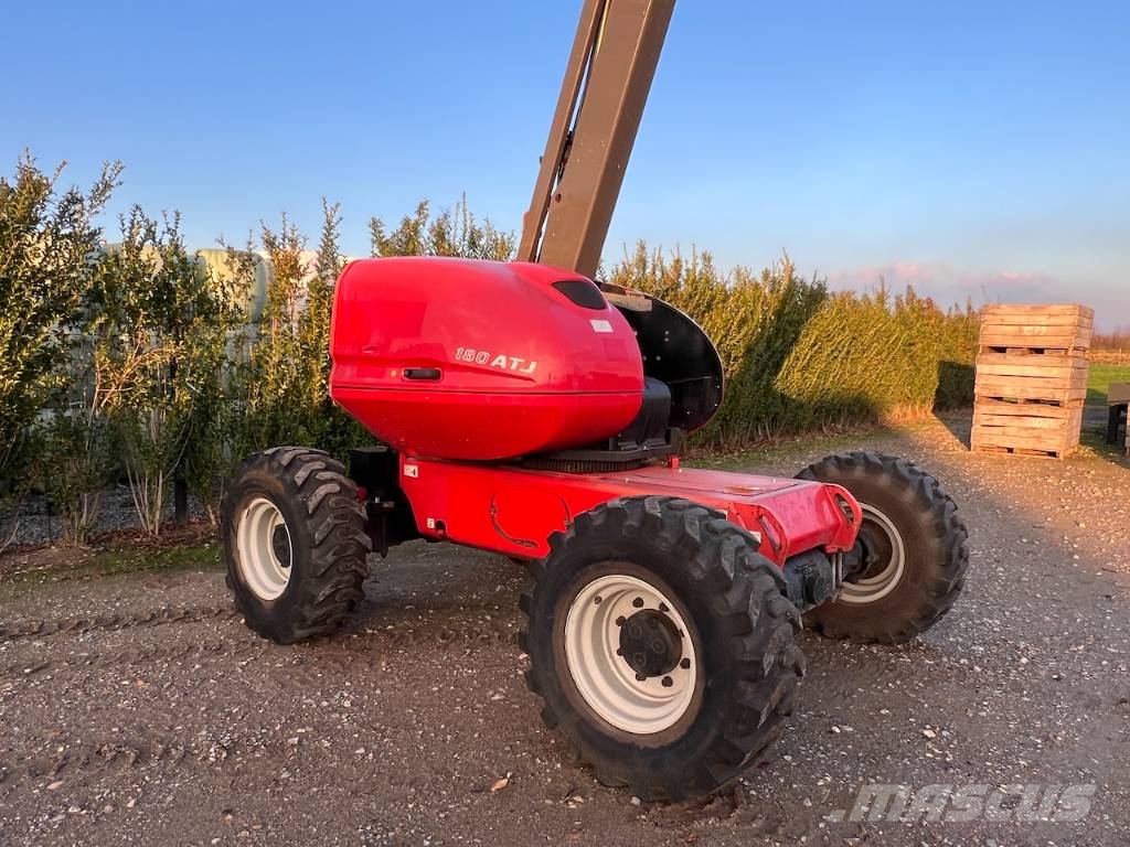 Manitou 180 ATJ Zglobne dvižne ploščadi