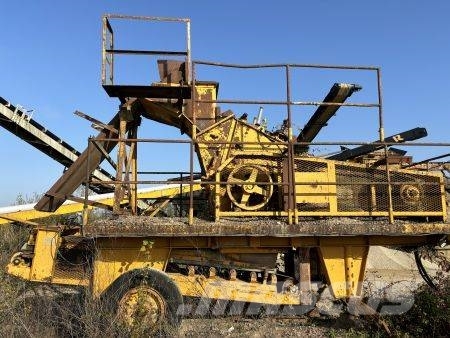 Py Broyeur percussion tertiaire BS 825 Slijpmachines / Frezen
