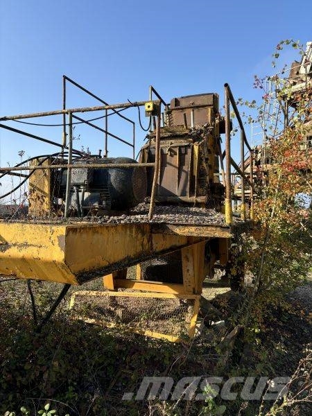 Py Broyeur percussion tertiaire BS 825 Slijpmachines / Frezen