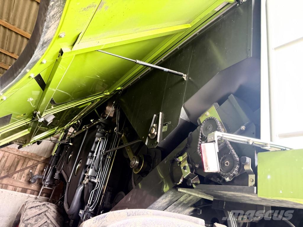 CLAAS LEXION 770 Θεριζοαλωνιστικές μηχανές
