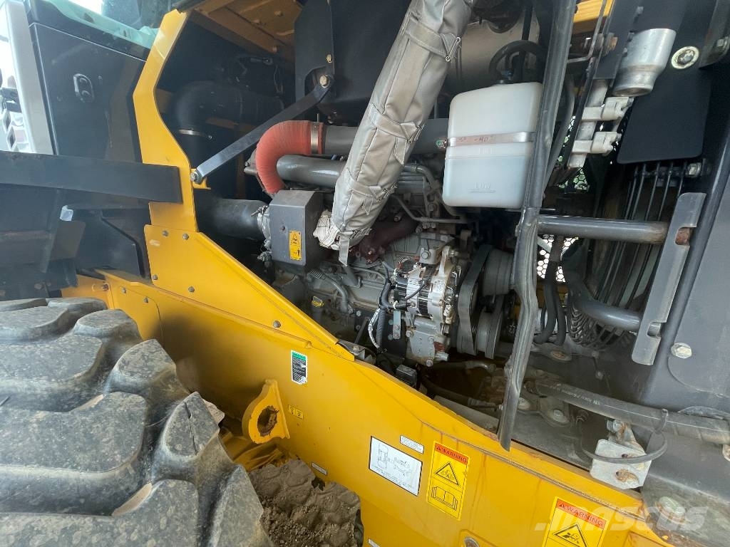 Kawasaki 67 Z 7 轮式装载机
