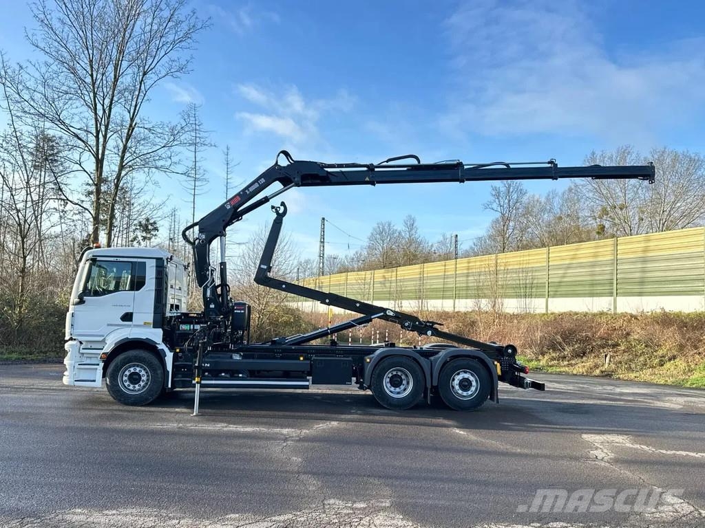 MAN TGS 26.520 MAN TGS 26.520 6x2 Abrollkipper + Kran Hook lift trucks