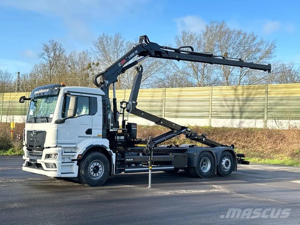 MAN TGS 26.520 MAN TGS 26.520 6x2 Abrollkipper + Kran Hook lift trucks
