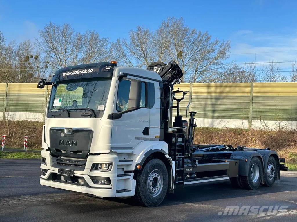 MAN TGS 26.520 MAN TGS 26.520 6x2 Abrollkipper + Kran Hook lift trucks