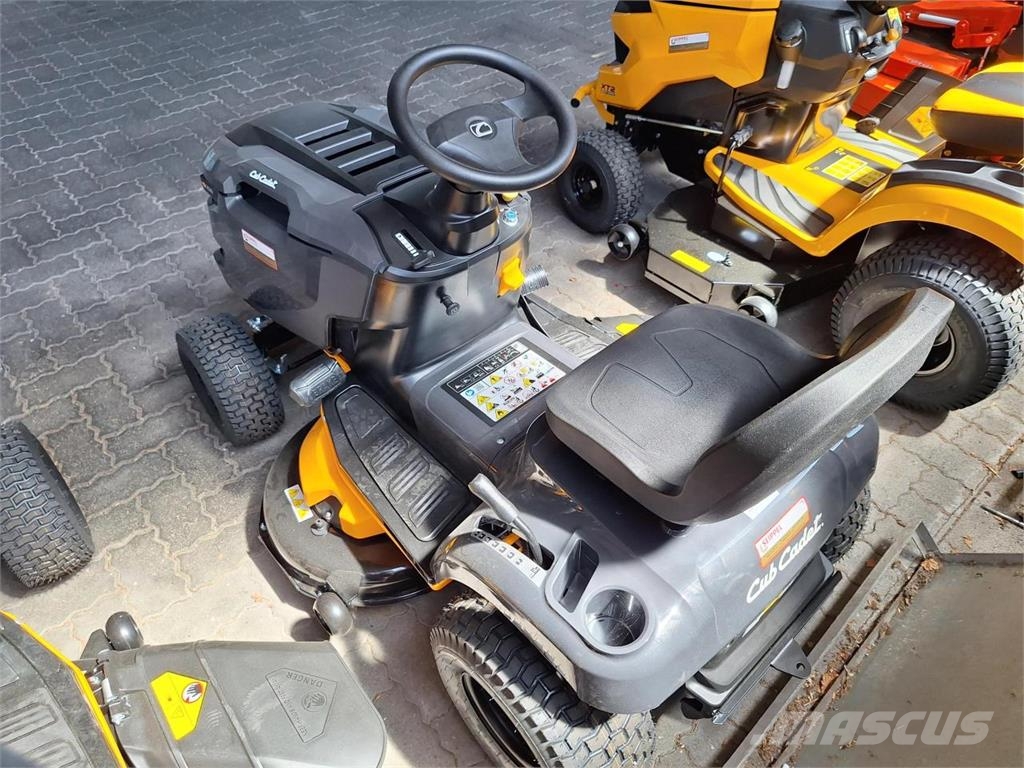 Cub Cadet LT3 S108 RASENTRATOR Pealseistavad niidukid
