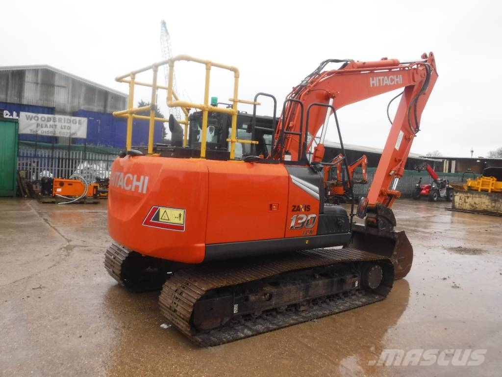 Hitachi ZX 130 LC N-7 Kāpurķēžu ekskavatori