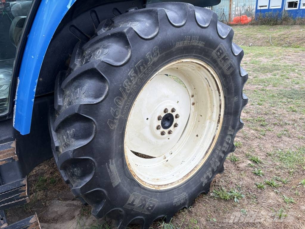 New Holland TM 120 Tratores