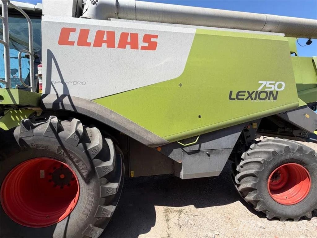 CLAAS Lexion 750 Maaidorsmachines