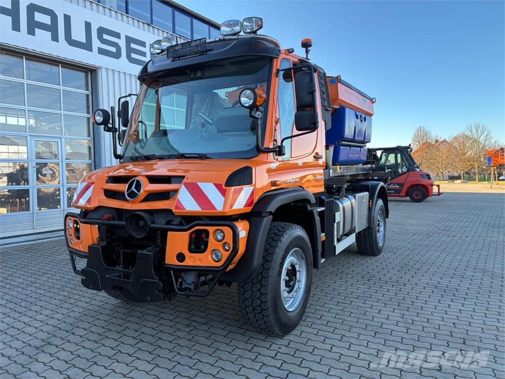 Mercedes-Benz Unimog U 530 mit neuem Motor Otros camiones